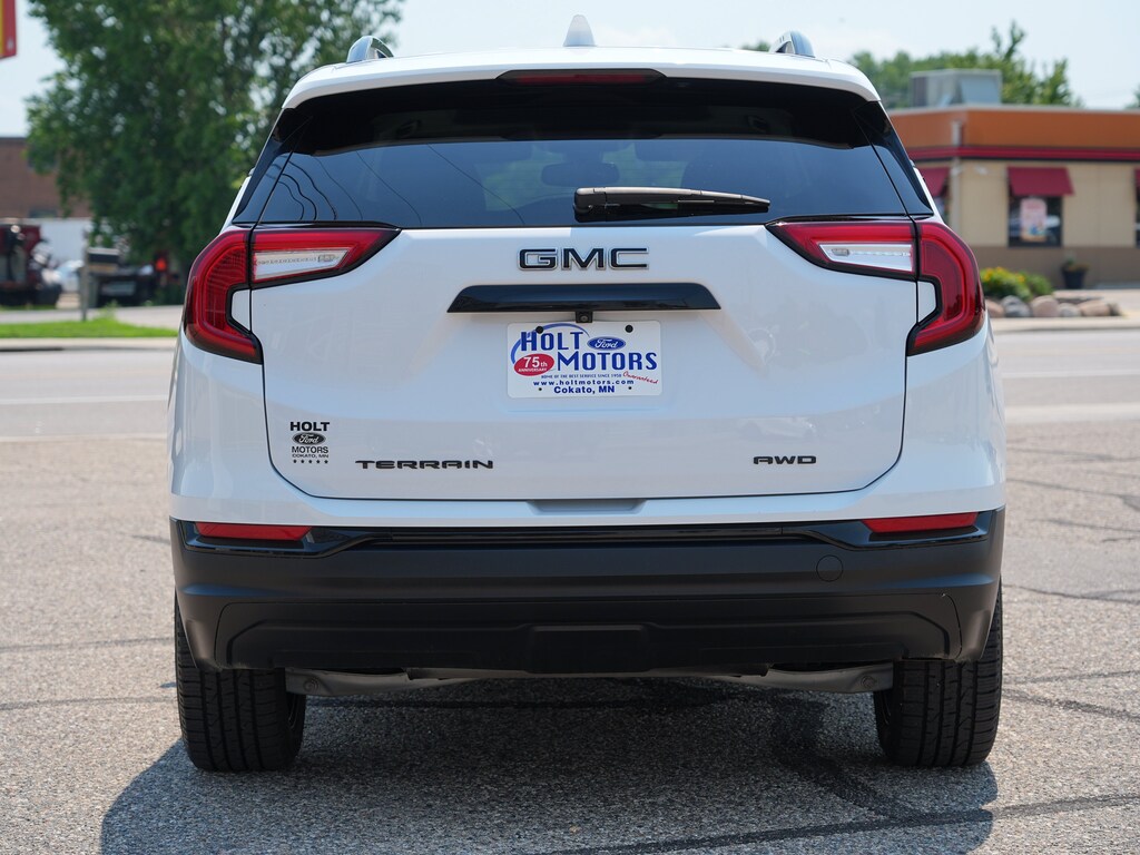 Used 2022 GMC Terrain SLE SUV
