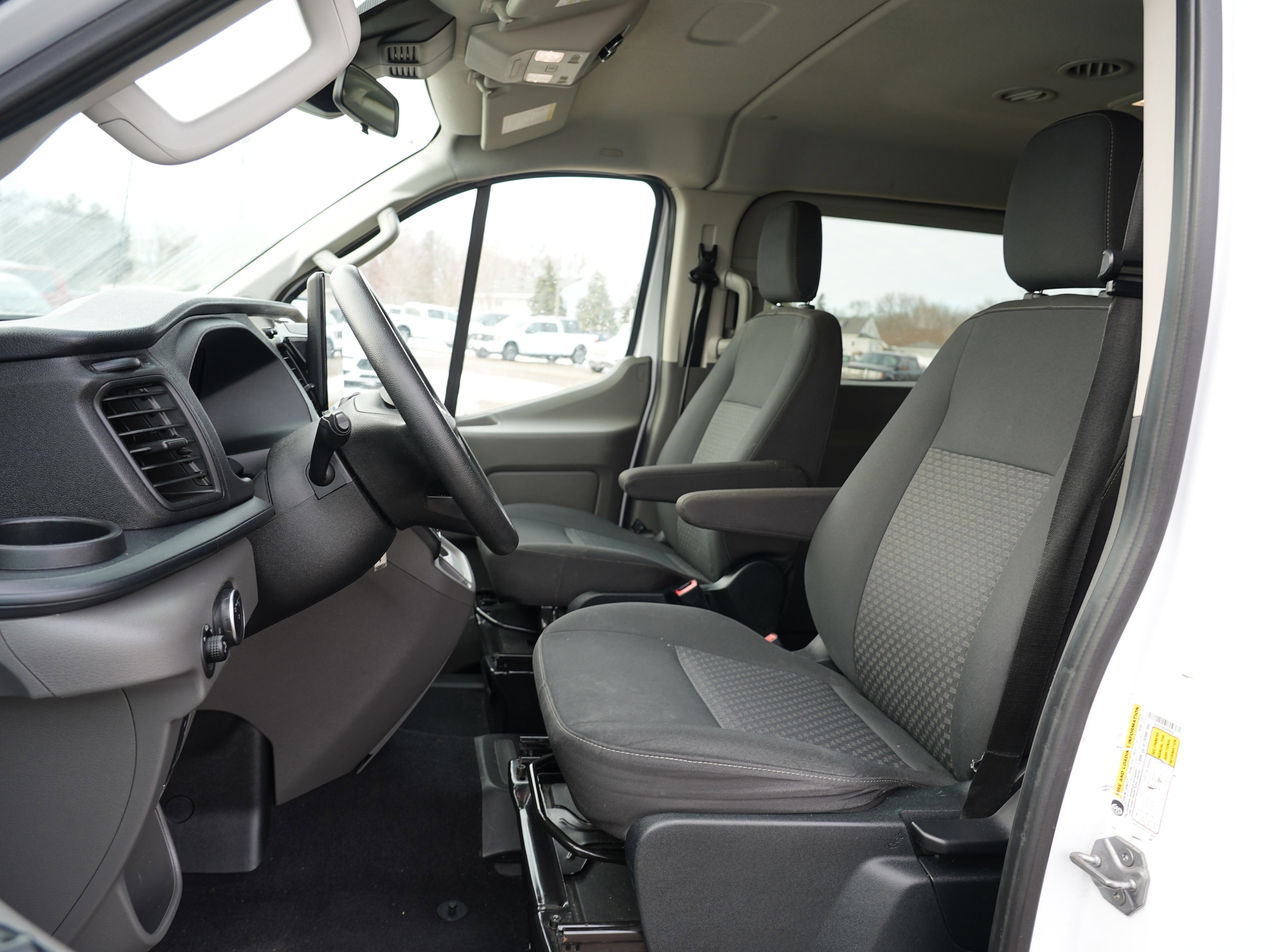 2023 Ford Transit Passenger Van XLT - Photo 12