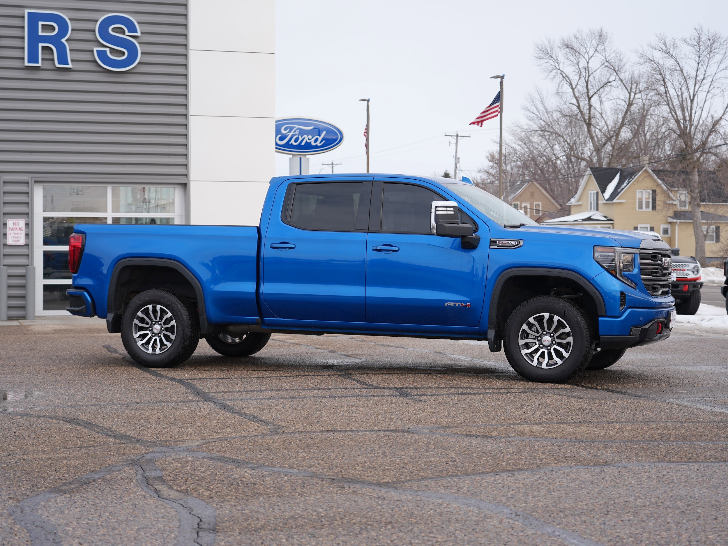 Used 2023 GMC Sierra 1500 AT4 with VIN 3GTUUEEL1PG238838 for sale in Cokato, Minnesota