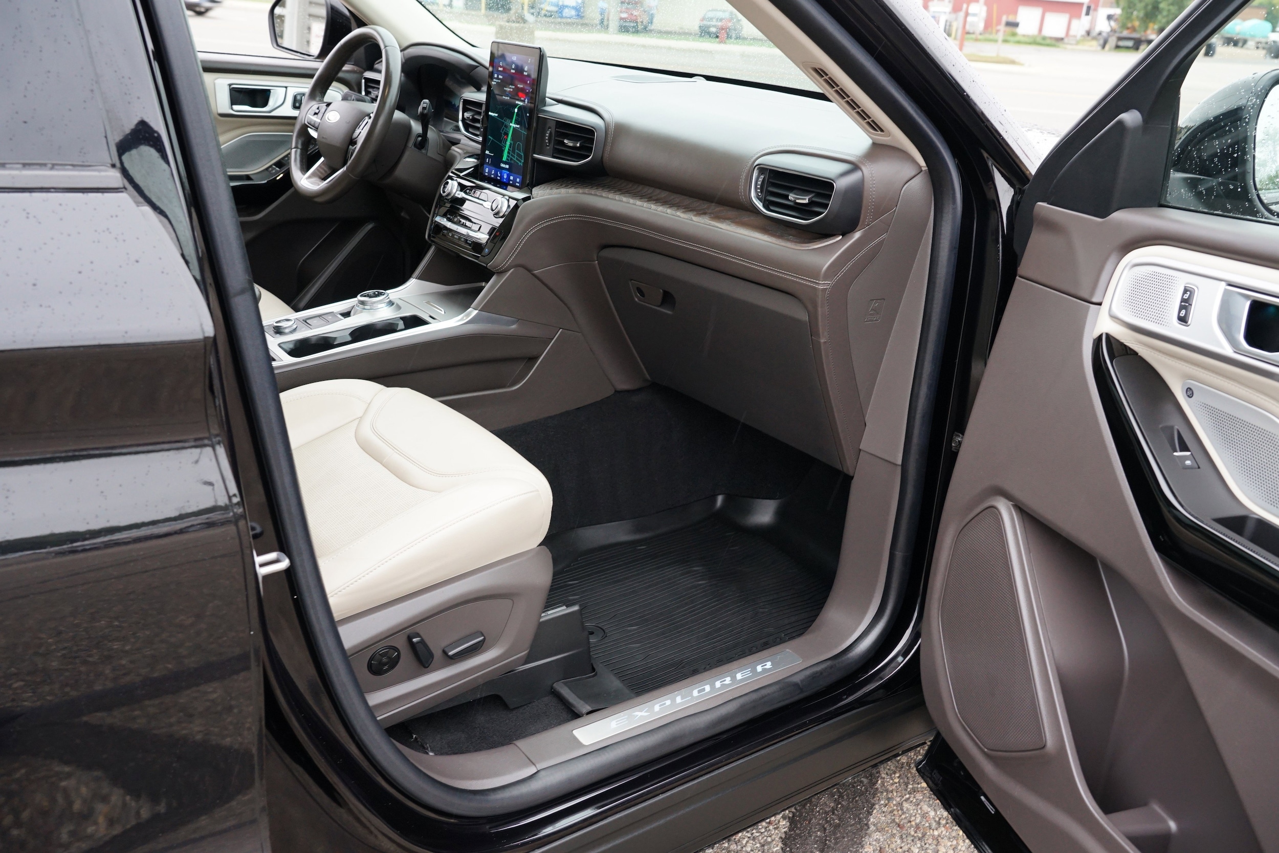2022 Ford Explorer Platinum - Photo 31