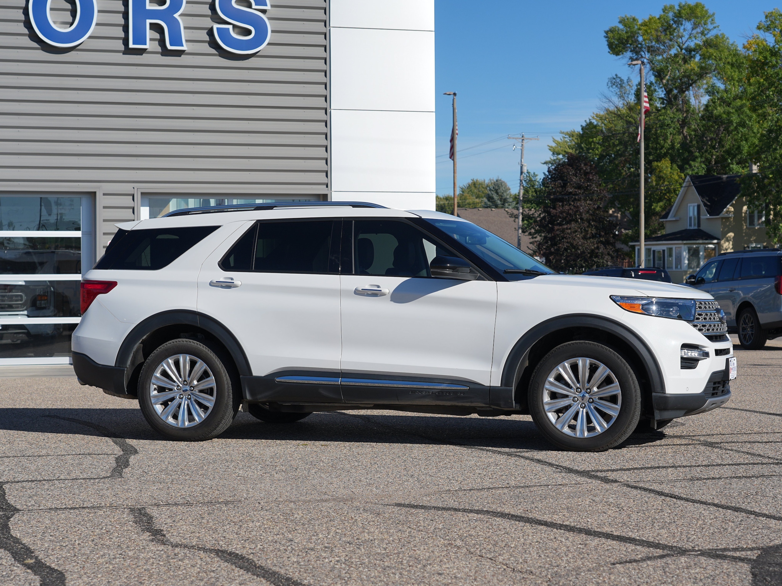 Used 2024 Ford Explorer Limited with VIN 1FMSK8FHXRGA76517 for sale in Cokato, Minnesota