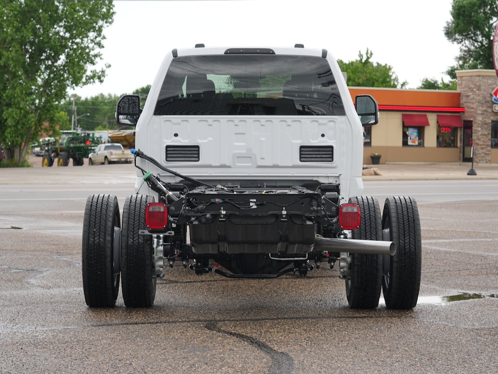 New 2026 Ford F-550SD XLT Chassis