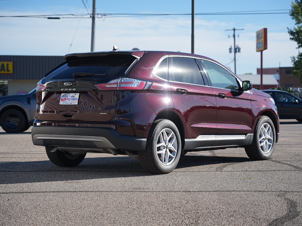 Used 2024 Ford Edge SEL SUV