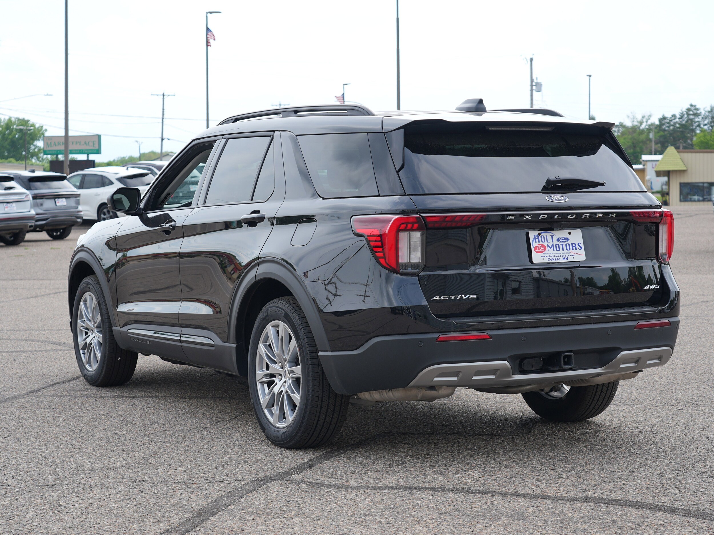 2026 Ford Explorer Active - Photo 5
