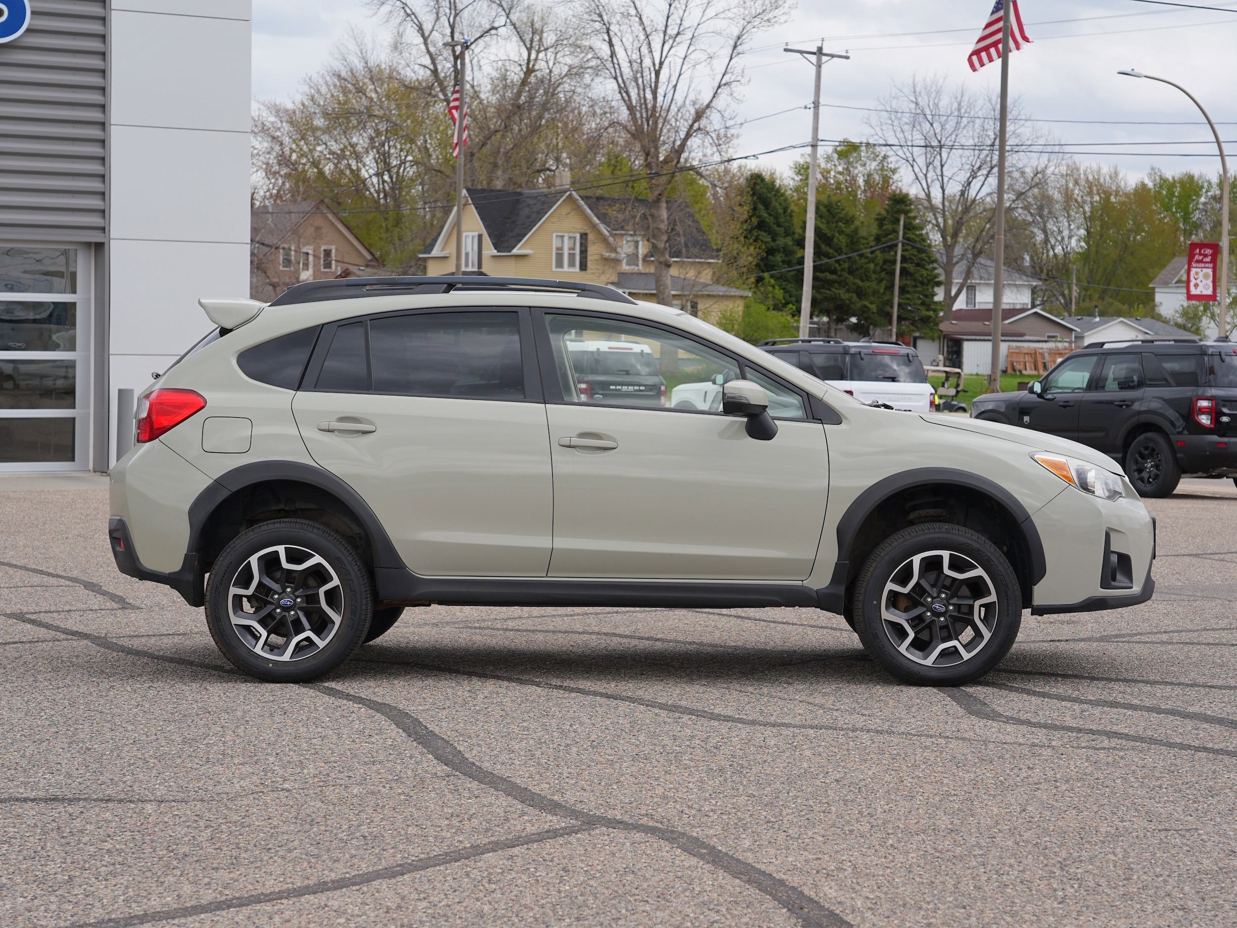 Used 2017 Subaru Crosstrek Limited with VIN JF2GPANC6H8215397 for sale in Cokato, Minnesota