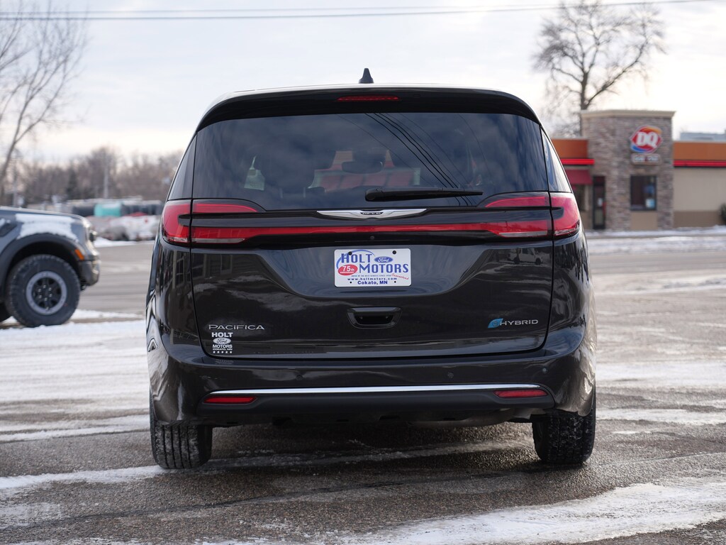 Used 2023 Chrysler Pacifica Hybrid Touring L Passenger Van
