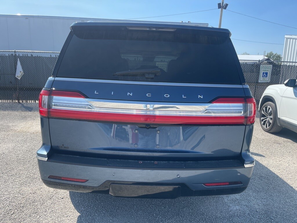 2019 Lincoln Navigator Reserve photo 3