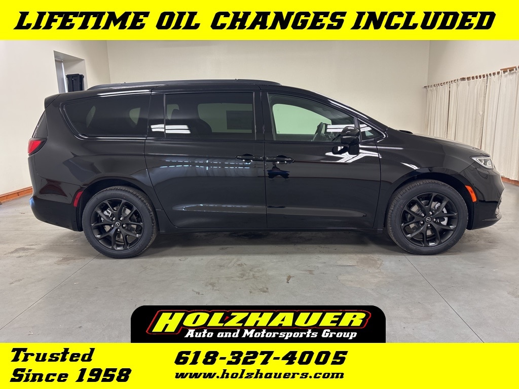 New 2026 Chrysler Pacifica SELECT AWD Passenger Van