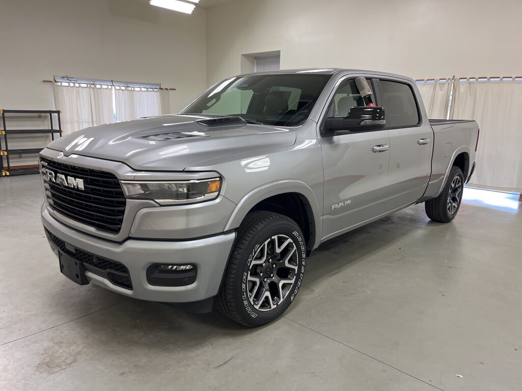 2025 Ram 1500 Laramie photo 4