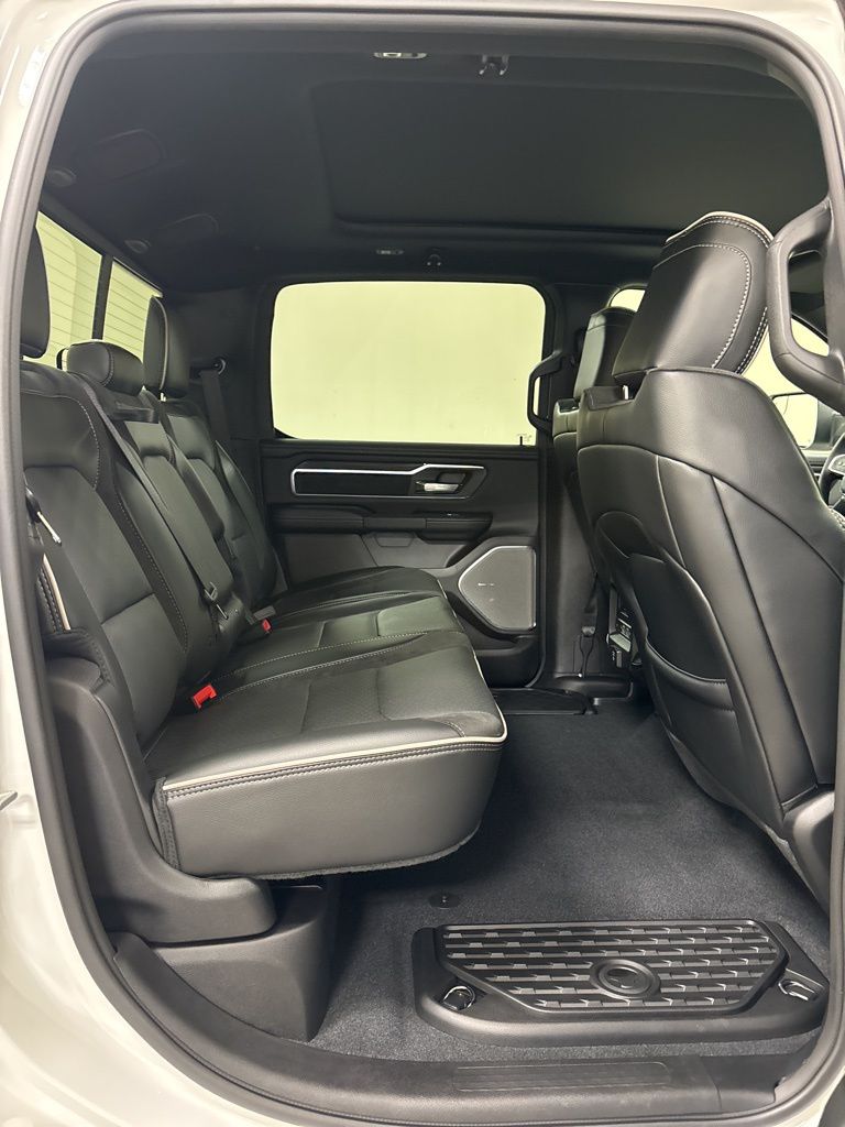 2026 RAM 1500 Laramie - Photo 38