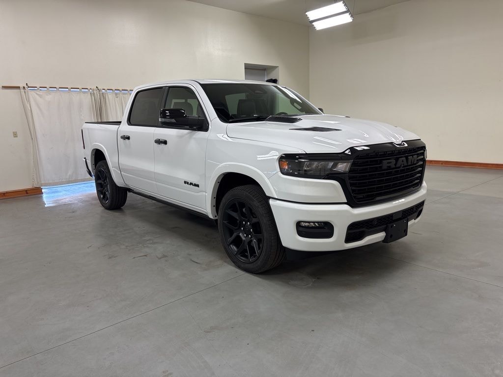 New 2026 Ram 1500 LARAMIE CREW CAB 4X4 5'7 BOX Pickup