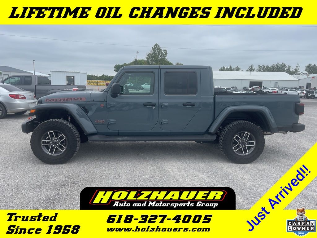 2025 Jeep Gladiator Mojave Auto's photo