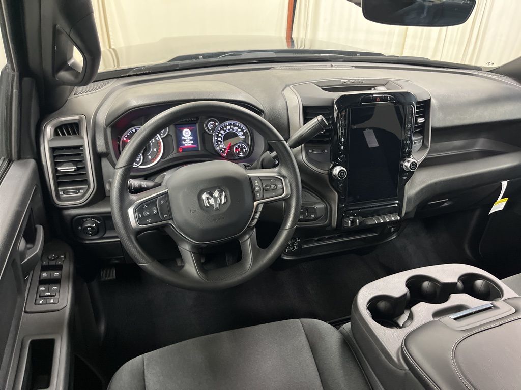 2025 RAM 2500 Tradesman - Photo 12