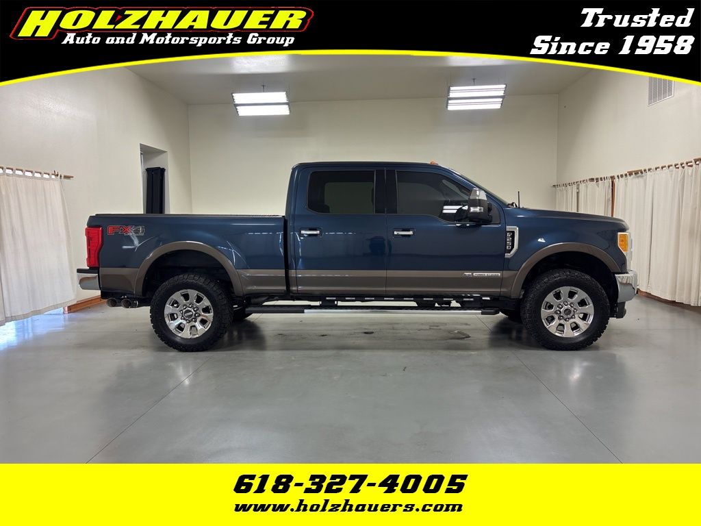 2017 Ford F-250 Lariat 4x4 Crew Cab 6-3/4' Box's photo
