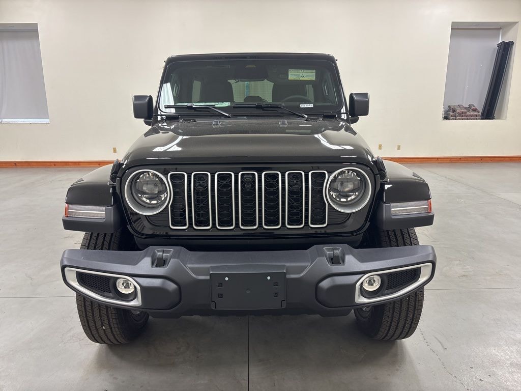 New 2026 Jeep Wrangler 4-DOOR SAHARA Sport Utility