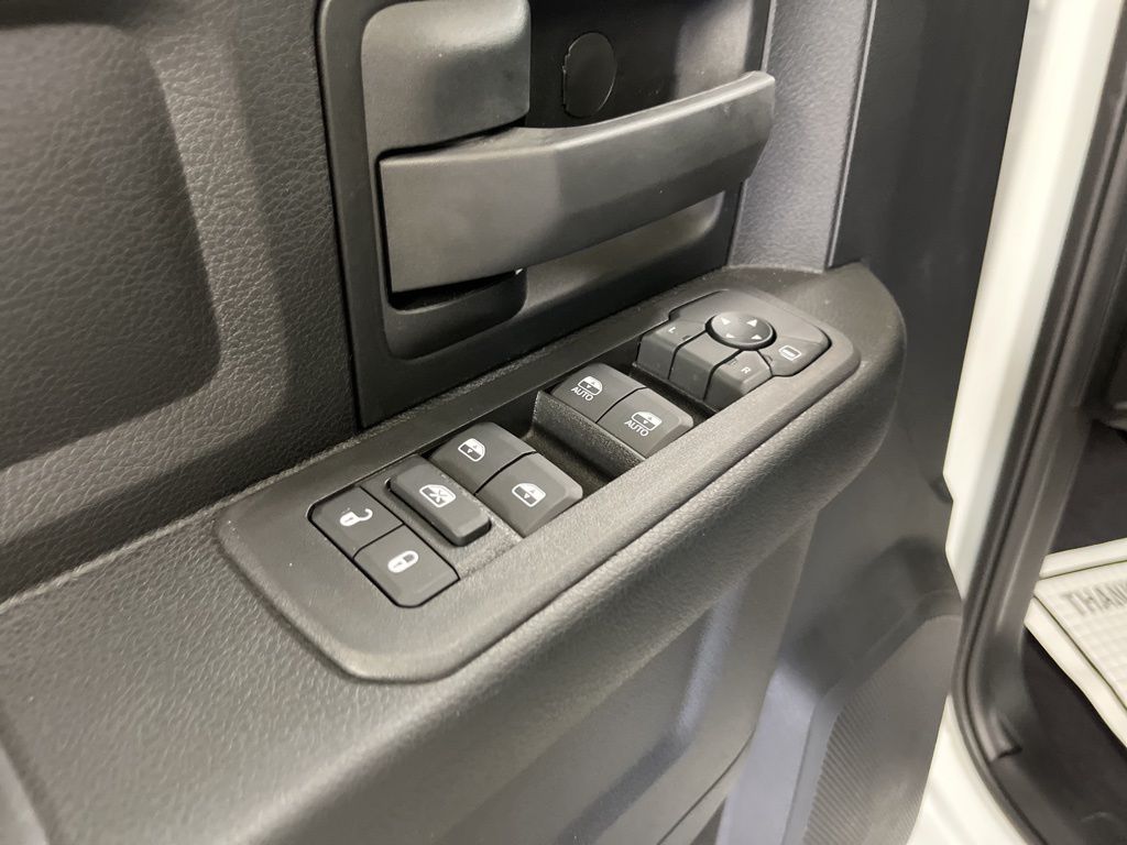 2025 RAM 2500 Tradesman - Photo 18