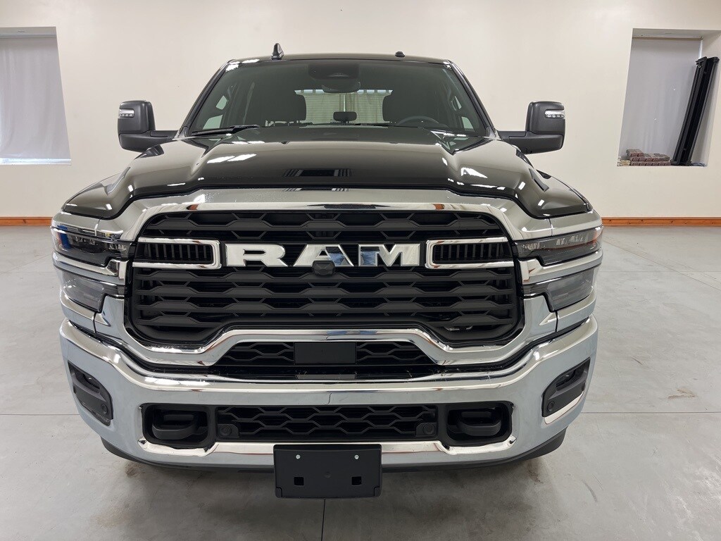 2025 Ram 2500 Big Horn photo 3