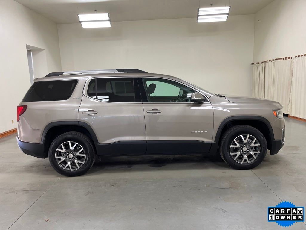 2022 GMC Acadia SLE