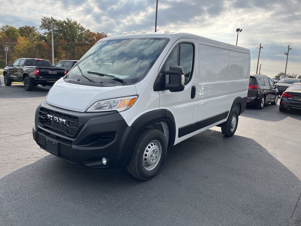 New 2025 Ram Promaster 1500 PROMASTER 1500 TRADESMAN CARGO VAN LOW ROOF 136' W Cargo Van