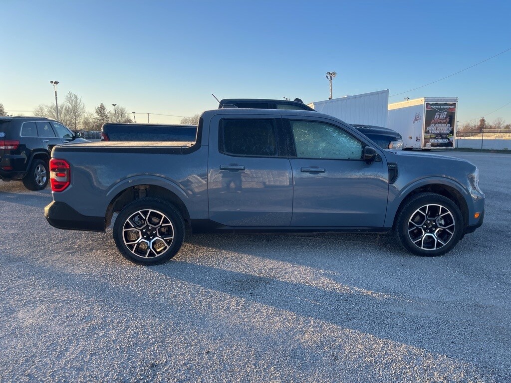 2025 Ford Maverick Lariat photo 3