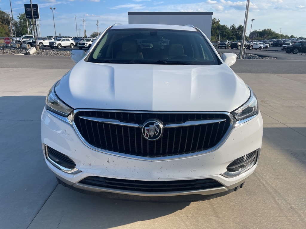 Used 2020 Buick Enclave Essence with VIN 5GAEVAKW4LJ181120 for sale in Nashville, IL
