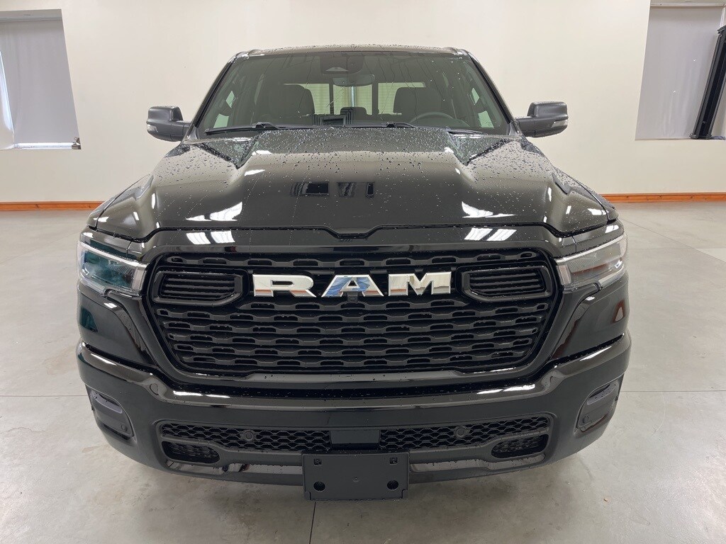 2025 Ram 1500 Big Horn photo 3