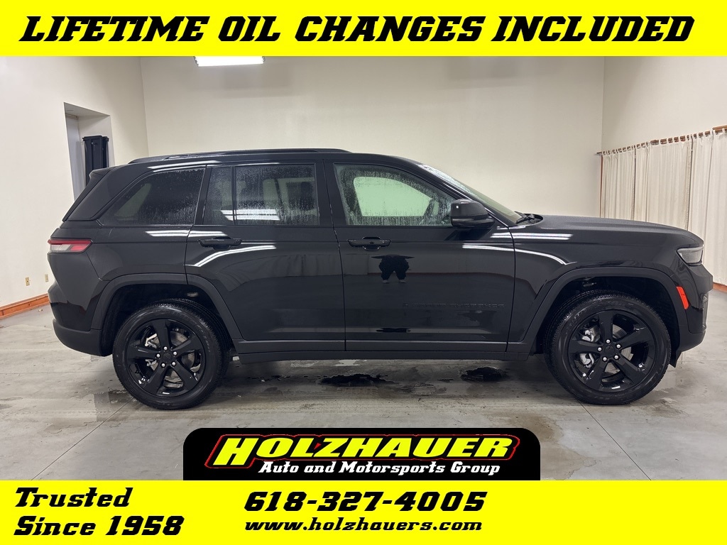 2025 Jeep Grand Cherokee Altitude's photo