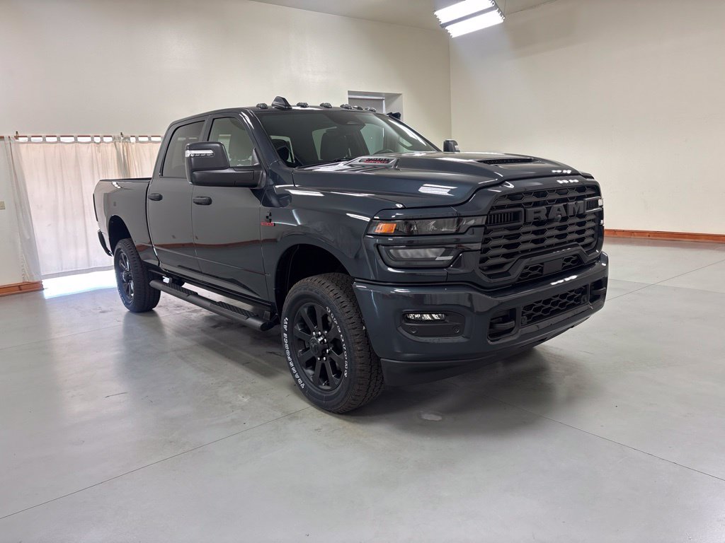 New 2026 Ram 2500 TRADESMAN CREW CAB 4X4 Pickup