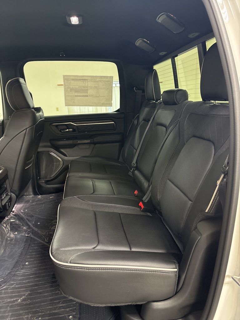 2026 RAM 1500 Limited - Photo 24