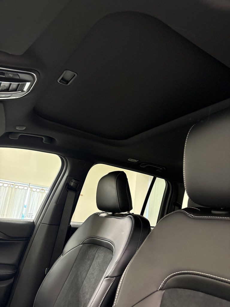 2025 Jeep Grand Cherokee Altitude - Photo 17