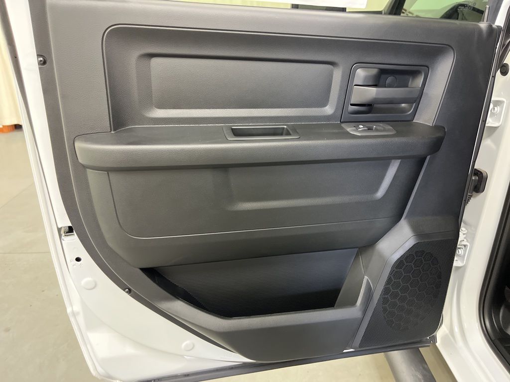 2025 RAM 2500 Tradesman - Photo 20