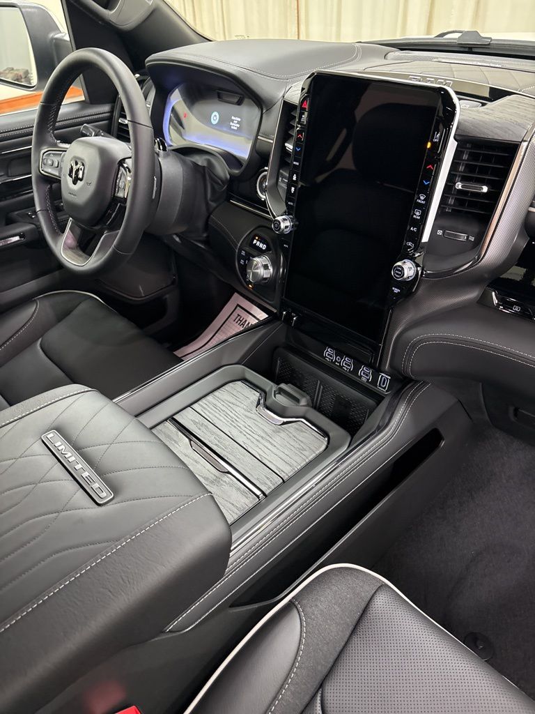 2026 RAM 1500 Limited - Photo 36