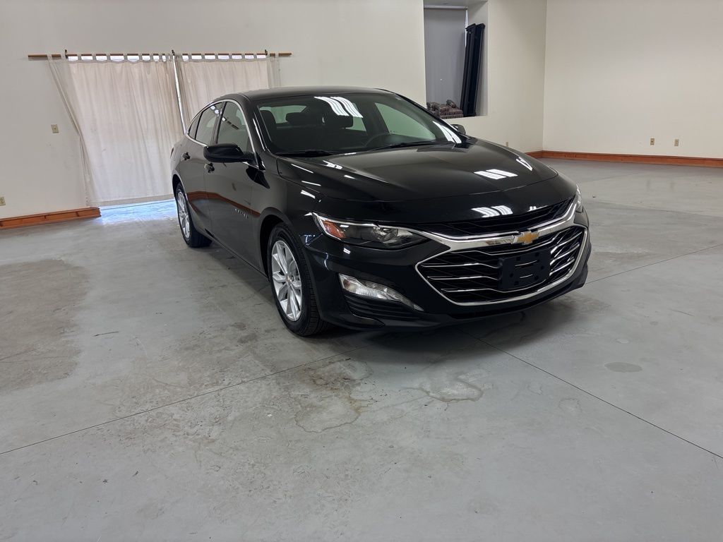 1G1ZD5ST6RF207057