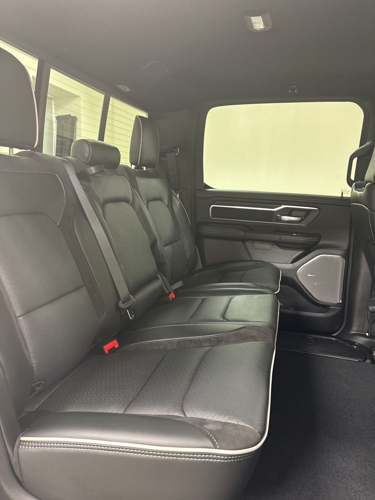 2026 RAM 1500 Laramie - Photo 39