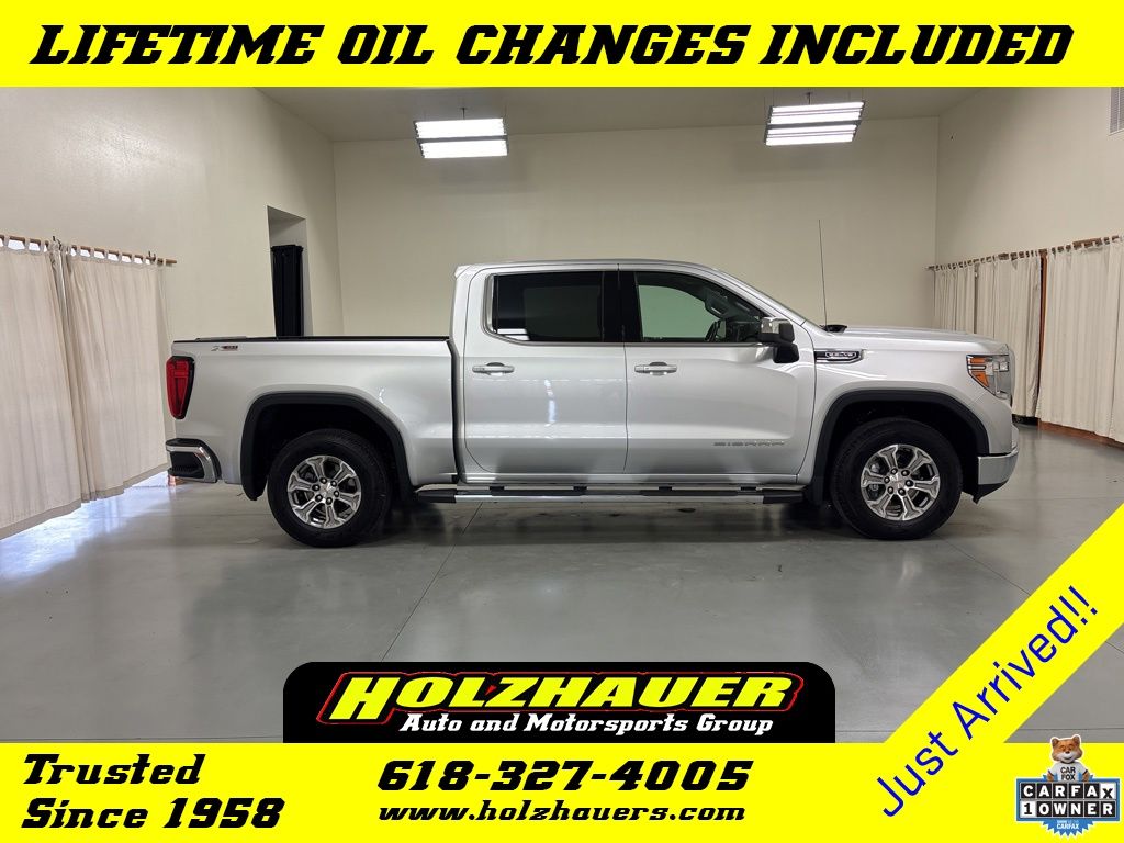 2022 GMC Sierra 4WD Crew Cab Short Box SLE's photo