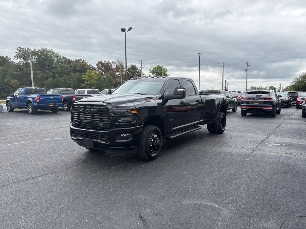 2025 Ram 3500 Big Horn photo 4