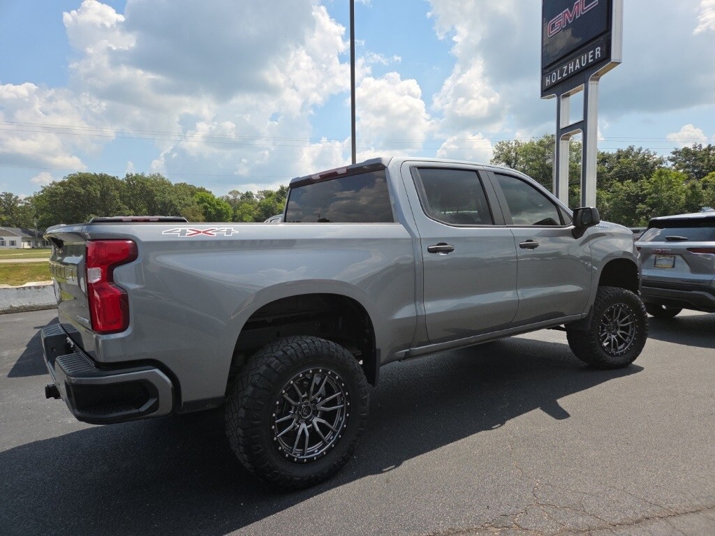 2020 Chevrolet Silverado 1500 Custom photo 3