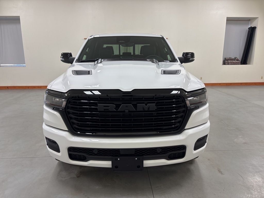 New 2026 Ram 1500 LARAMIE CREW CAB 4X4 5'7 BOX Pickup