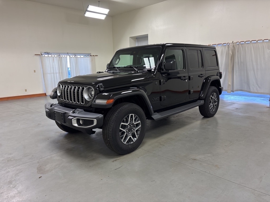 New 2025 Jeep Wrangler 4-DOOR SAHARA Sport Utility