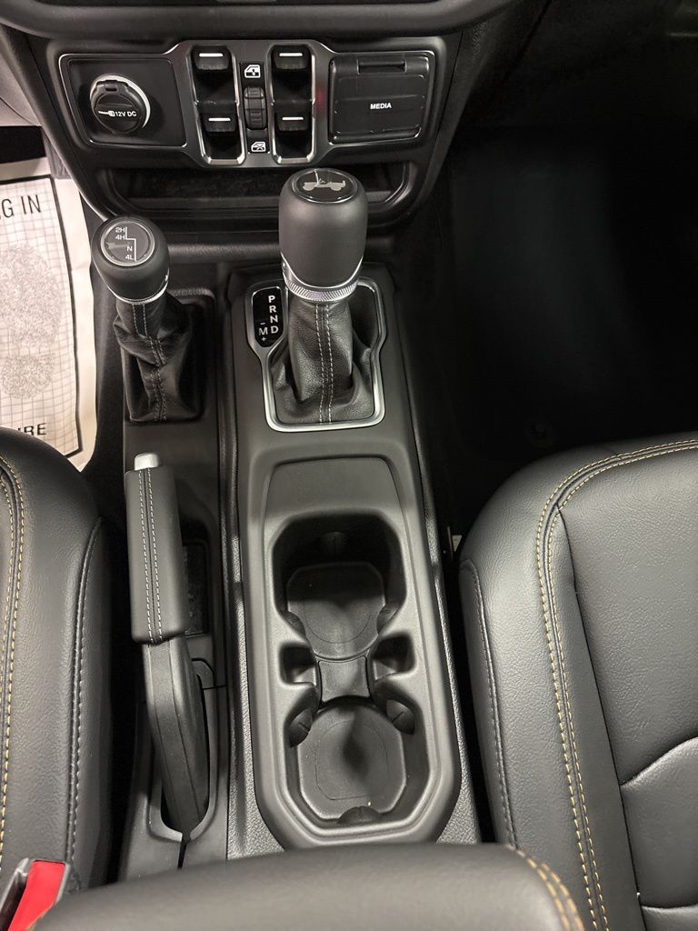 2025 Jeep Wrangler 4-Door Sahara - Photo 14