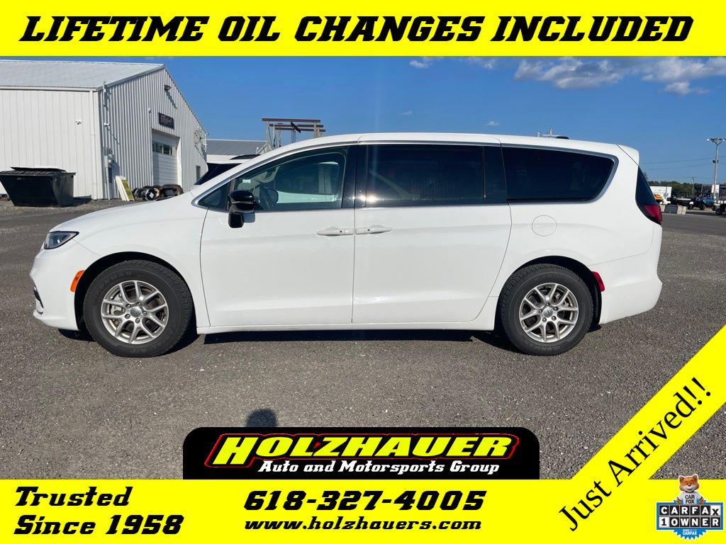 2024 Chrysler Pacifica