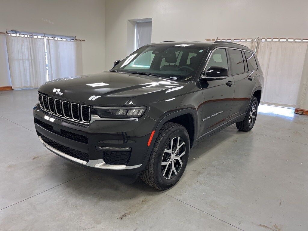2024 Jeep Grand Cherokee Limited photo 4