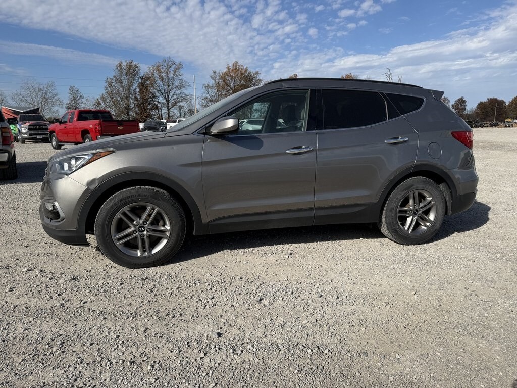 2017 Hyundai Santa Fe Sport photo 2
