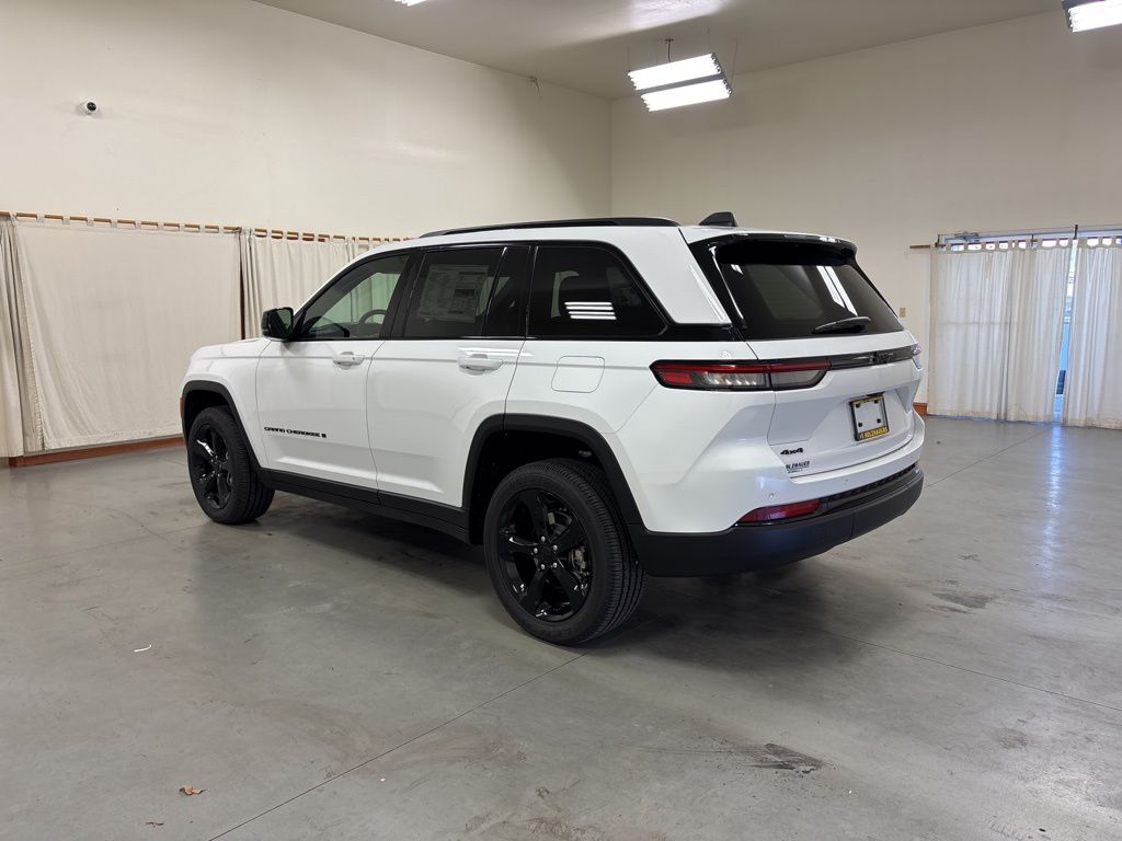 2025 Jeep Grand Cherokee Altitude - Photo 6