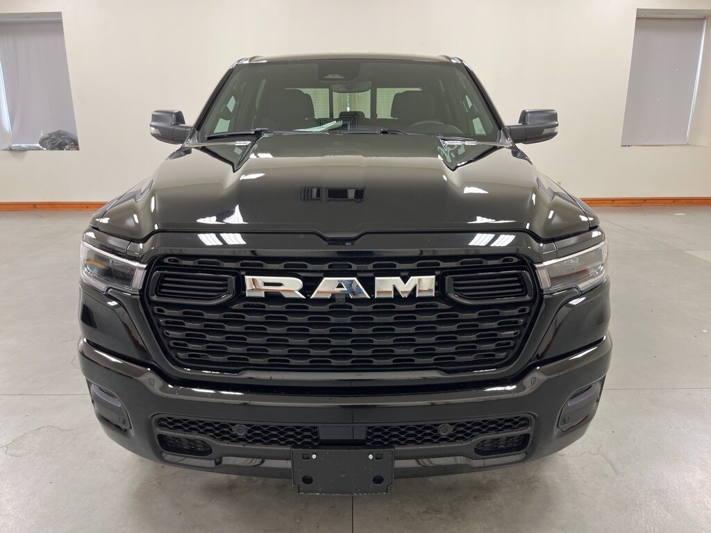 2025 Ram 1500 Big Horn photo 3