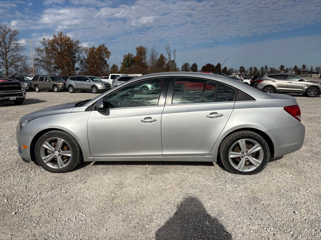 2014 Chevrolet Cruze photo 3