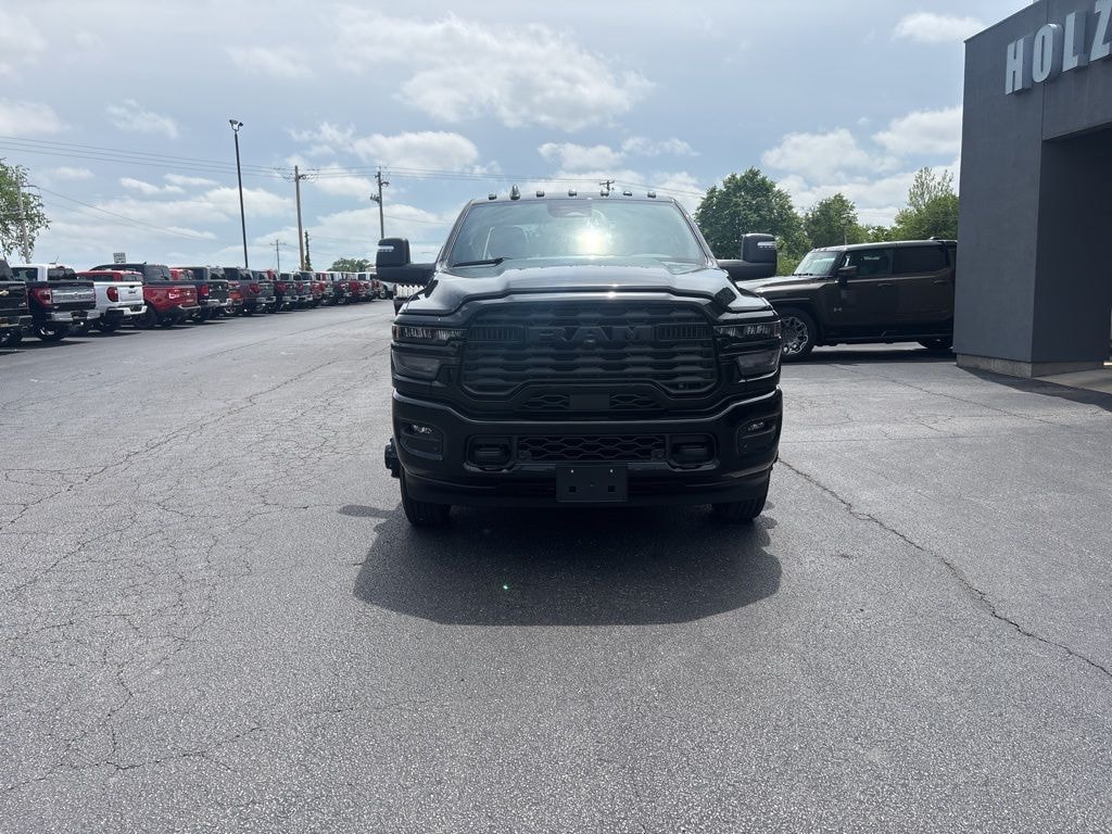 New 2026 Ram 3500 BIG HORN CREW CAB 4X4 8' BOX Pickup