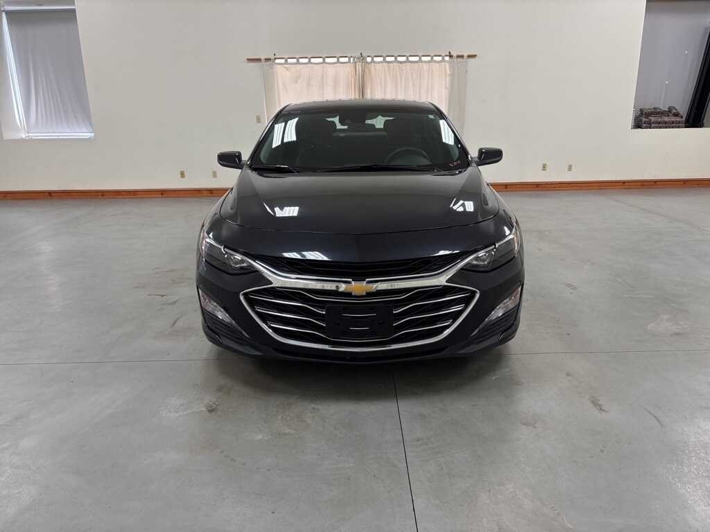 2023 Chevrolet Malibu 1LT photo 3