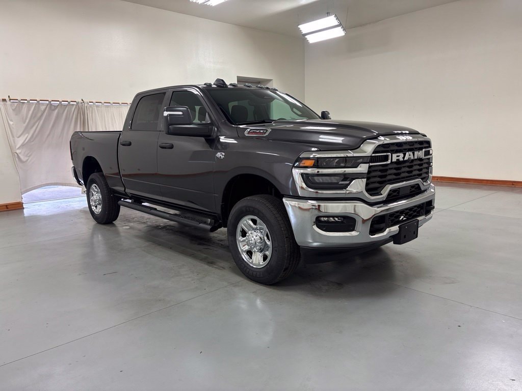 New 2027 Ram 2500 TRADESMAN CREW CAB 4X4 Pickup