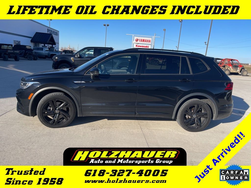 2023 Volkswagen Tiguan SE R-LINE BLACK